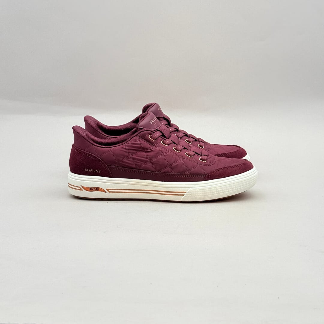 Deportiva Mujer Skechers Slip-ins Arch Fit Arcade Burdeos SK40 Deportiva Mujer Skechers Slip-ins Arch Fit Arcade Burdeos SK40