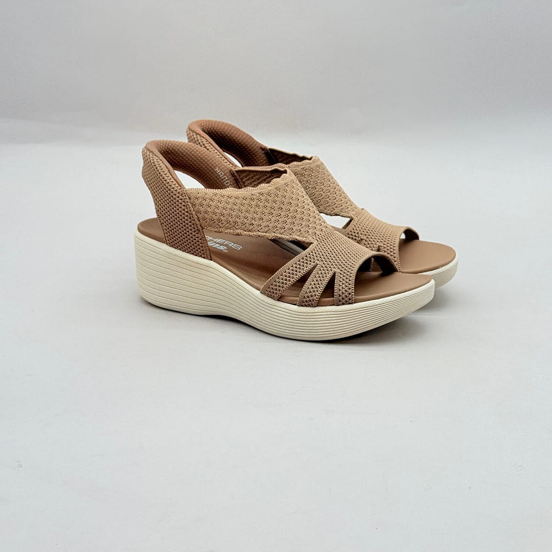 Skechers Mujer 120012 MOC SK34 Sandalia Skechers Mujer 120012 MOC Slip-ins beige cómoda